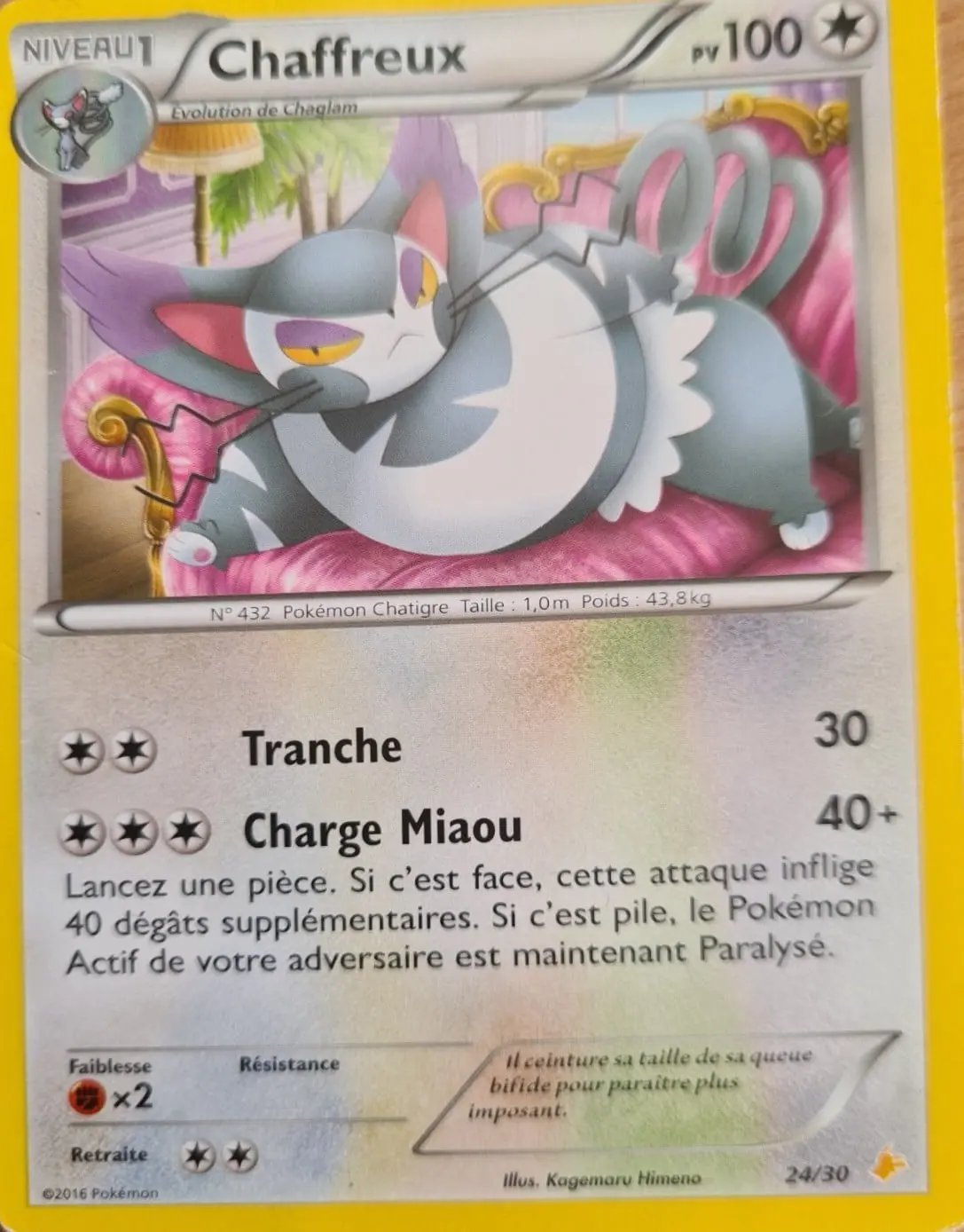 Purugly #24 — XY Trainer Kit (Pikachu Libre)